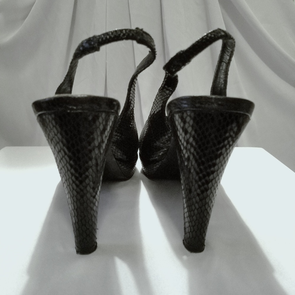 WHBM "Jack" Slingback 4" Platform Toe Heels - Picture 4 of 6